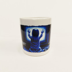 Taza Poltergeist (Tobe Hooper)