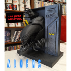 Esculturas Alien Queen y Alien Xenomorph